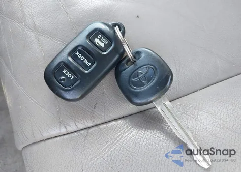 2006 Toyota Camry Xle V6 from USA, damaged, VIN 4T1BF30K06U120002